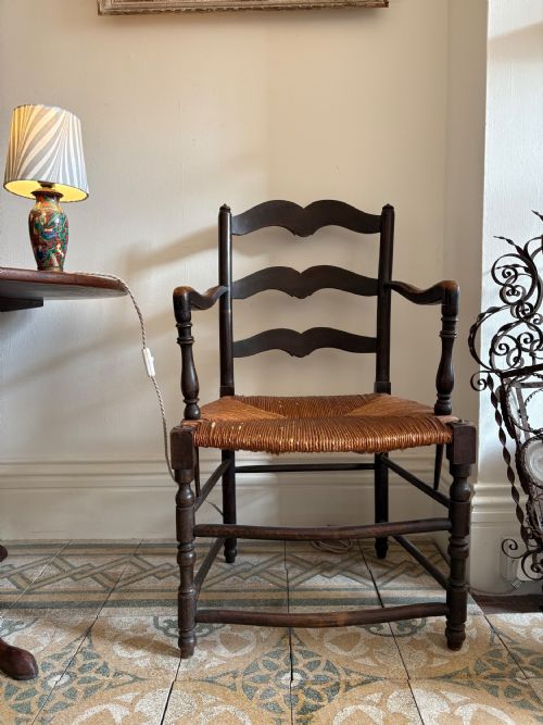 ANTIQUE LADDER BACK WITH ELM RUSH SEAT REGIONAL ARMCHAIR C1820 - ADDITIONAL PHOTO 2