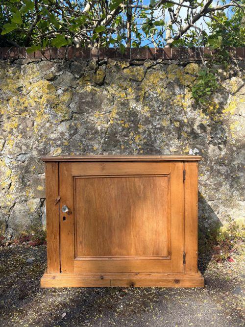 A LATE 19TH CENTURY PINE LARDER OR PANTRY BASE CUPBOARD 103CM C1890 - ADDITIONAL PHOTO 1
