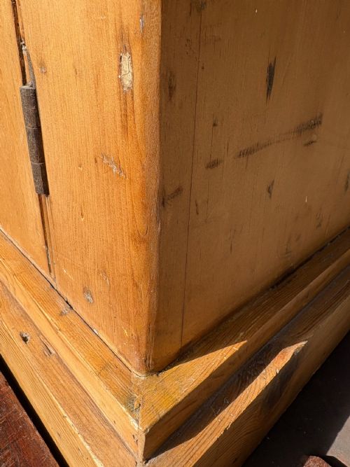 A LATE 19TH CENTURY PINE LARDER OR PANTRY BASE CUPBOARD 103CM C1890 - ADDITIONAL PHOTO 8