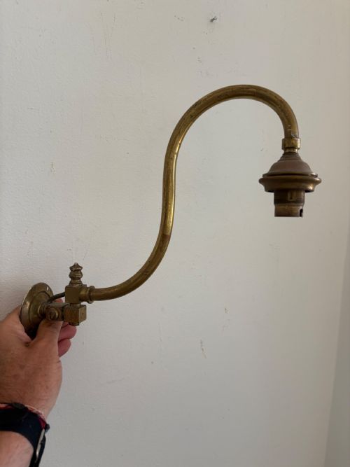 PAIR OF ARCHITECTURAL ANTIQUE SWAN NECK BRASS WALL LIGHTS C1900 ADAPTED GAS LIGHTS 30CM - ADDITIONAL PHOTO 3
