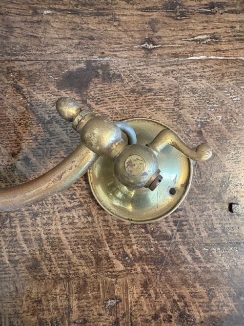 PAIR OF ARCHITECTURAL ANTIQUE SWAN NECK BRASS WALL LIGHTS C1900 ADAPTED GAS LIGHTS 30CM - ADDITIONAL PHOTO 4