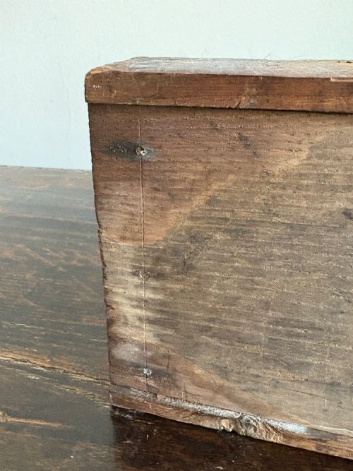 A 17TH CENTURY FLEMISH CARVED OAK SIDE TABLE WITH BARLEY TWIST GROTESQUE MASKS AND UP FINIAL 97CM - ADDITIONAL PHOTO 7