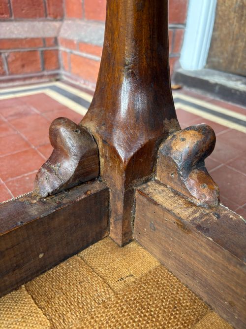 A CONVINCING QUEEN ANNE STYLE 19THC WALNUT CARVED STOOL SILK DAMASK - ADDITIONAL PHOTO 7