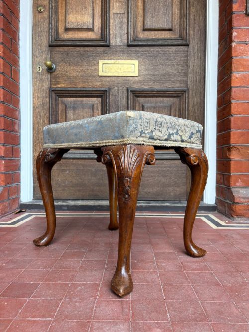 A CONVINCING QUEEN ANNE STYLE 19THC WALNUT CARVED STOOL SILK DAMASK - ADDITIONAL PHOTO 12