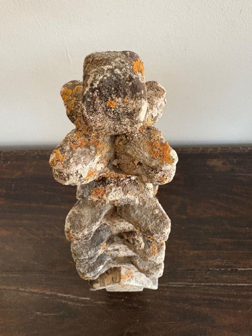 AN 18TH CENTURY CARVED LIMESTONE GOTHIC ARCHITECTURAL PINNACLE 49CM - ADDITIONAL PHOTO 8