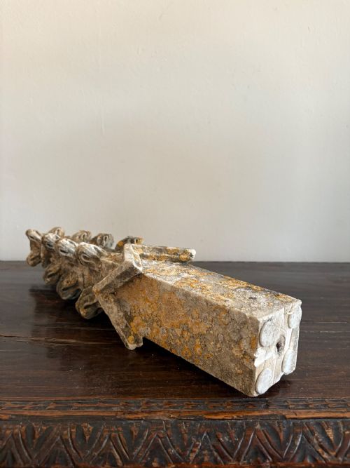 AN 18TH CENTURY CARVED LIMESTONE GOTHIC ARCHITECTURAL PINNACLE 49CM - ADDITIONAL PHOTO 9