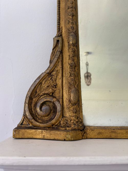 EARLY 19THC ENGLISH GILTWOOD AND GESSO OVERMANTLE MIRROR CARVED PUTTO 119CM - ADDITIONAL PHOTO 2