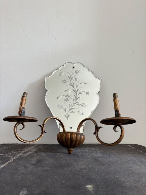 A PAIR OF VENETIAN 192030S ETCHED MIRROR WALL SCONCE GIRANDOLES 43CM - ADDITIONAL PHOTO 9