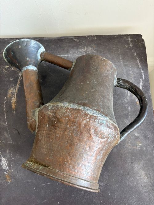 A FRENCH LATE 18THC COPPER WATERING CAN ARROSOIR CIRCA 1800 56CM LENGTH WATERTIGHT - ADDITIONAL PHOTO 4