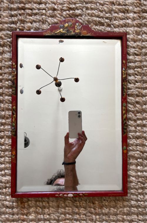 A 1920S RED LACQUER CHINOISERIE BEVELLED DRESSING MIRROR 46CM EASEL STAND - ADDITIONAL PHOTO 6