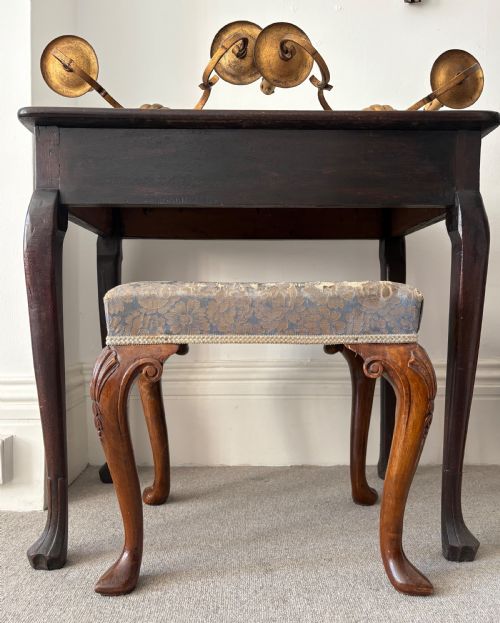 A CONVINCING QUEEN ANNE STYLE 19THC WALNUT CARVED STOOL SILK DAMASK - ADDITIONAL PHOTO 1