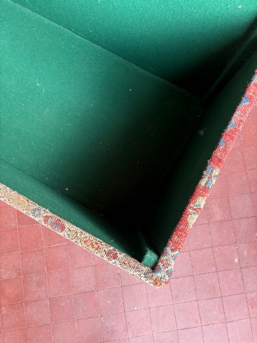 AN EARLY 20TH CENTURY KILIM RUG OTTOMAN BLANKET BOX 100CM BRASS STUDDED - ADDITIONAL PHOTO 9