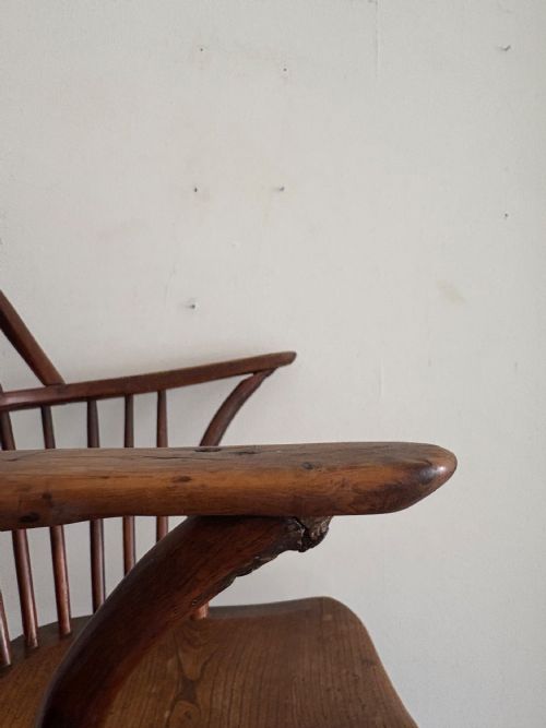 EARLY 19THC CRINOLINE STRETCHER ELM AND YEW WINDSOR CHAIR C1810 FRUITWOOD LEGS - ADDITIONAL PHOTO 6