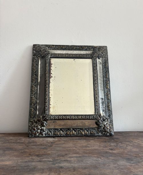 A 19TH CENTURY DUTCH REPOUSSE BRASS CUSHION MIRROR 39CM WITH FOXED MERCURY PLATE - ADDITIONAL PHOTO 5