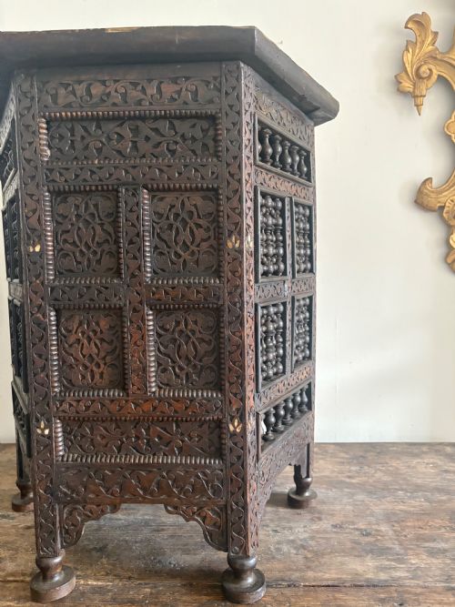 A 19TH CENTURY CARVED OTTOMAN OR DAMASCUS OCTAGONAL INLAID TABLE 69CM TALL - ADDITIONAL PHOTO 6