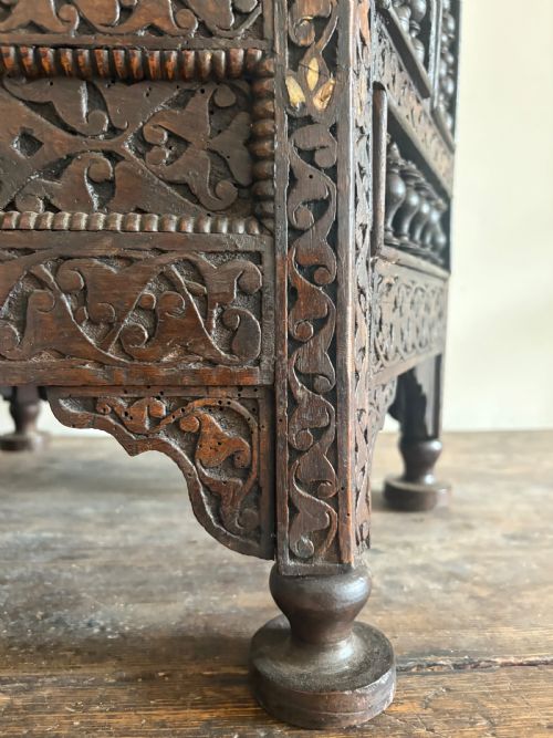 A 19TH CENTURY CARVED OTTOMAN OR DAMASCUS OCTAGONAL INLAID TABLE 69CM TALL - ADDITIONAL PHOTO 8