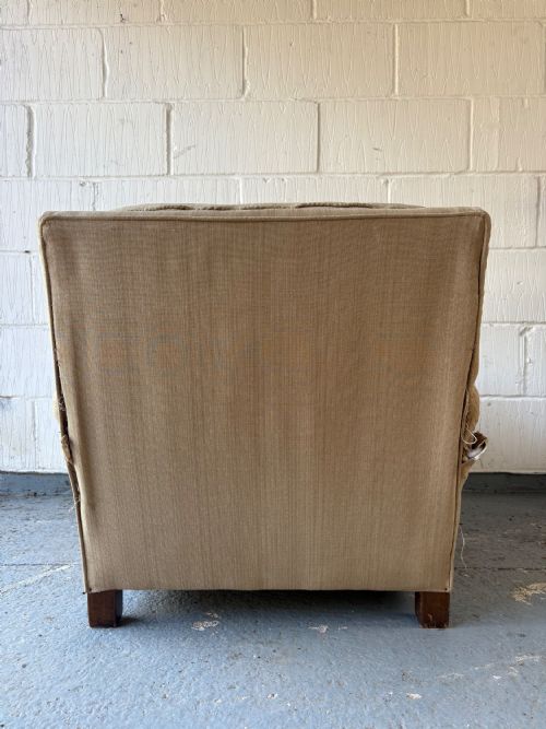 A VERY FINE HOWARD AND SONS STYLE UPHOLSTERED ARMCHAIR C1910 - ADDITIONAL PHOTO 7