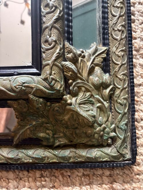 A LARGE 19THC DUTCH REPOUSSE CUSHION BRASS MIRROR AF 128CM MISSING PLATE - ADDITIONAL PHOTO 6