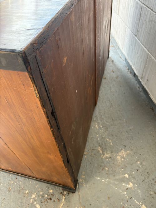 EARLY 19TH CENTURY CHERRYWOOD BIEDERMEIER 3 DRAWER COMMODE CHEST 128CM C1820 - ADDITIONAL PHOTO 9