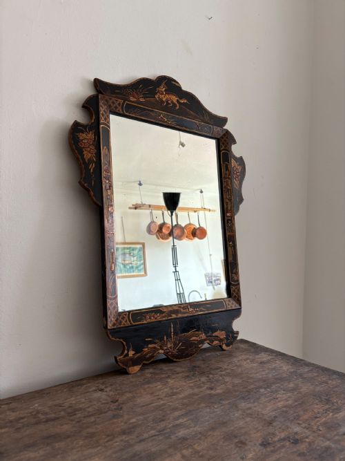 A 1920S BLACK LACQUER CHINOISERIE FRET CUT WALL MIRROR 72CM TALL - ADDITIONAL PHOTO 11
