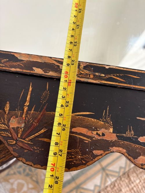 A 1920S BLACK LACQUER CHINOISERIE FRET CUT WALL MIRROR 72CM TALL - ADDITIONAL PHOTO 13