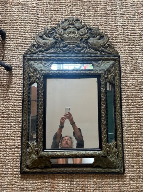A LARGE 19THC DUTCH REPOUSSE CUSHION BRASS MIRROR AF 128CM MISSING PLATE - ADDITIONAL PHOTO 2