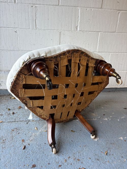 A 19THC ENGLISH BUTTON BACK SALON OR CONVERSATION CHAIR C1880 PART UPHOLSTERY - ADDITIONAL PHOTO 7