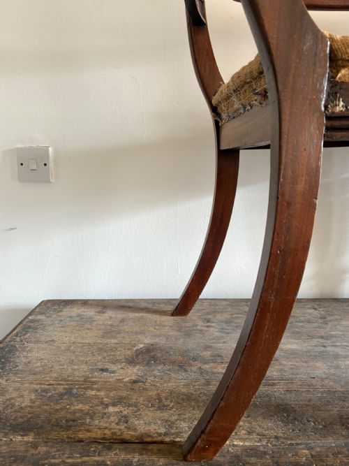 A REGENCY MAHOGANY SCROLL ARM DESK OR READING CHAIR HESSIAN SEAT C1820 - ADDITIONAL PHOTO 4