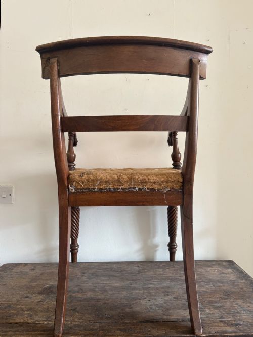 A REGENCY MAHOGANY SCROLL ARM DESK OR READING CHAIR HESSIAN SEAT C1820 - ADDITIONAL PHOTO 8