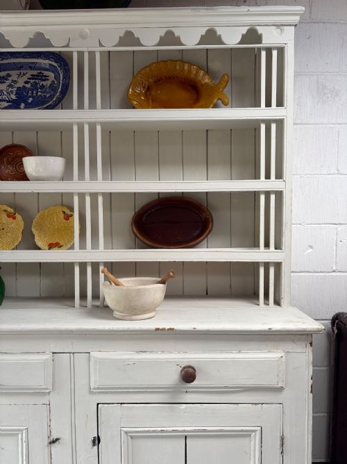 A 19TH CENTURY COUNTRY HOUSE PAINTED PINE IRISH DRESSER 162CM WIDE 2 DOOR BASE CUPBOARD - ADDITIONAL PHOTO 7