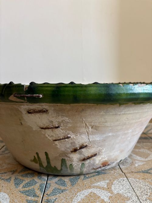 A LARGE SOUTH OF FRANCE TIAN BOWL 19THC GREEN GLAZE EARTHENWARE 69CM DIAMETER - ADDITIONAL PHOTO 4