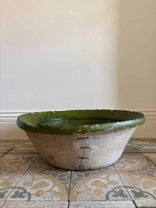 A LARGE SOUTH OF FRANCE TIAN BOWL 19THC GREEN GLAZE EARTHENWARE 69CM DIAMETER - ADDITIONAL PHOTO 6