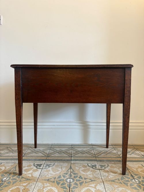 A GEORGE 111 CARVED OAK 3 DRAWER LOWBOY SIDE TABLE C1800 76CM WIDE - ADDITIONAL PHOTO 9