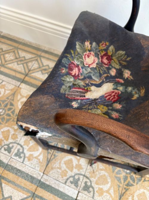 A CHIPPENDALE STYLE GEORGE 111 MAHOGANY ELBOW CHAIR WITH TAPESTRY SEAT C1800 - ADDITIONAL PHOTO 15