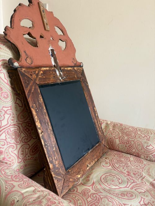 A FRENCH 19TH CENTURY GILTWOOD ORNATE PEDIMENT MIRROR 80CM WITH LATER PLATE - ADDITIONAL PHOTO 11