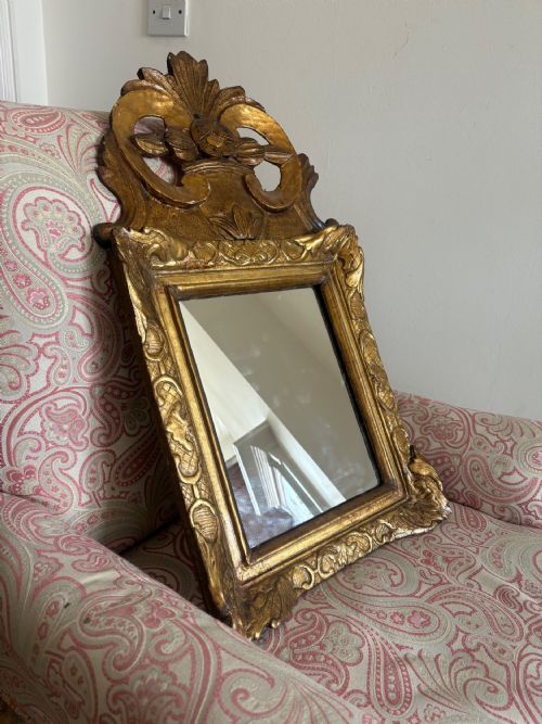 A FRENCH 19TH CENTURY GILTWOOD ORNATE PEDIMENT MIRROR 80CM WITH LATER PLATE - ADDITIONAL PHOTO 16