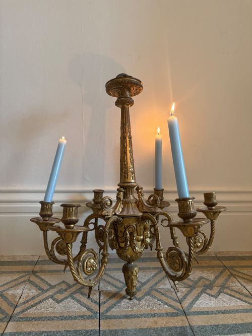 FRENCH 19TH CENTURY GILT BRONZE 6 BRANCH CHANDELIER 60CM TALL ELECTRIC OR CANDLE - ADDITIONAL PHOTO 10