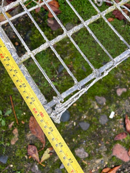 A 19TH CENTURY ENGLISH WIREWORK 2 TIER WHITE PAINTED PLANT STAND 160CM - ADDITIONAL PHOTO 5