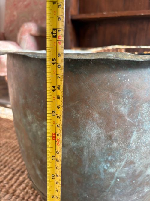 A 19TH CENTURY RIVETED COPPER PLANTER OR LOG BIN 51CM DIAMETER WITH VERDIGRIS - ADDITIONAL PHOTO 12