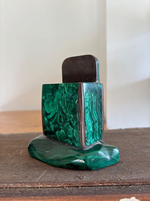 ANTIQUE MALACHITE AND BRONZE PEN DESK TIDY CIRCA 19201930S 13CM TALL - ADDITIONAL PHOTO 4