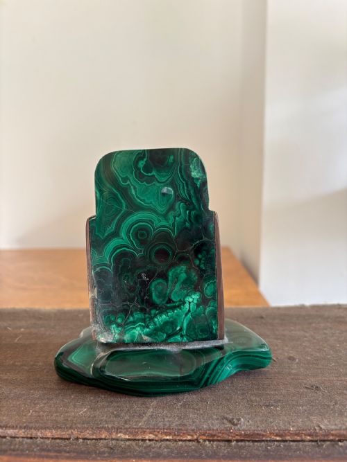 ANTIQUE MALACHITE AND BRONZE PEN DESK TIDY CIRCA 19201930S 13CM TALL - ADDITIONAL PHOTO 6