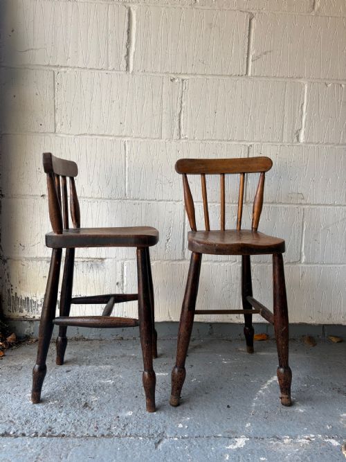 A PAIR OF 19TH CENTURY ELM AND BEECH CHILDS COUNTRY ANTIQUE CHAIRS - ADDITIONAL PHOTO 2
