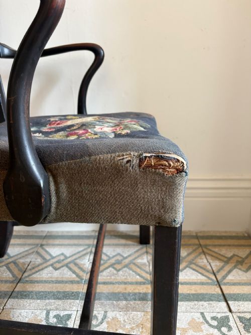 A CHIPPENDALE STYLE GEORGE 111 MAHOGANY ELBOW CHAIR WITH TAPESTRY SEAT C1800 - ADDITIONAL PHOTO 6