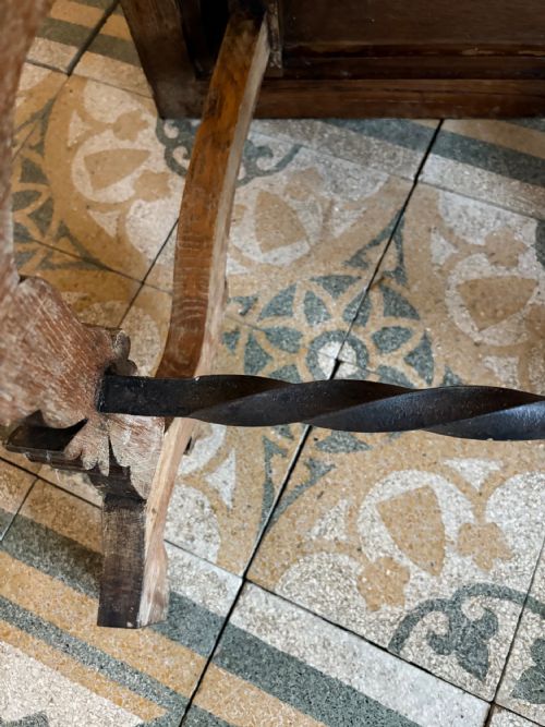 EARLY 20THC SPANISH STYLE ARTS AND CRAFTS FRATINO LIMED OAK SIDE TABLE 64CM - ADDITIONAL PHOTO 9