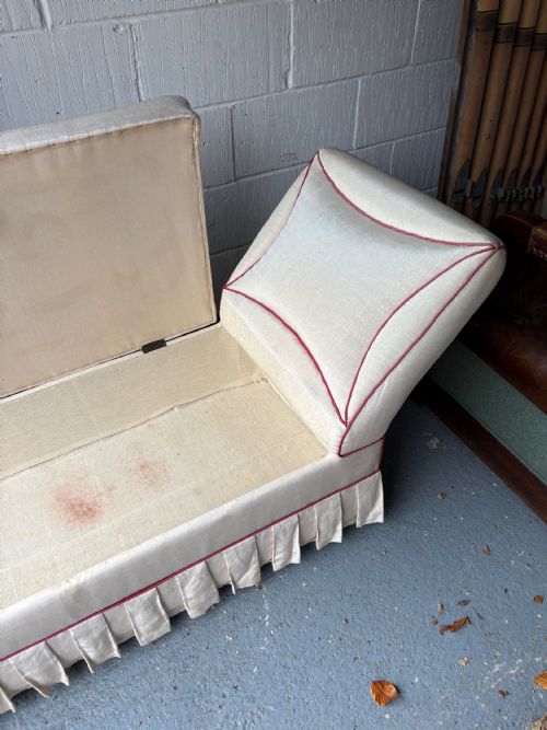 EARLY 20TH CENTURY OTTOMAN DAYBED OR CHAISE LONGUE WITH STORAGE 165CM C192030 - ADDITIONAL PHOTO 5