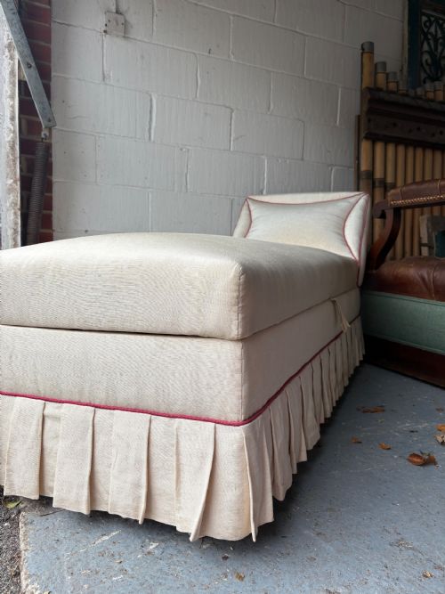 EARLY 20TH CENTURY OTTOMAN DAYBED OR CHAISE LONGUE WITH STORAGE 165CM C192030 - ADDITIONAL PHOTO 9