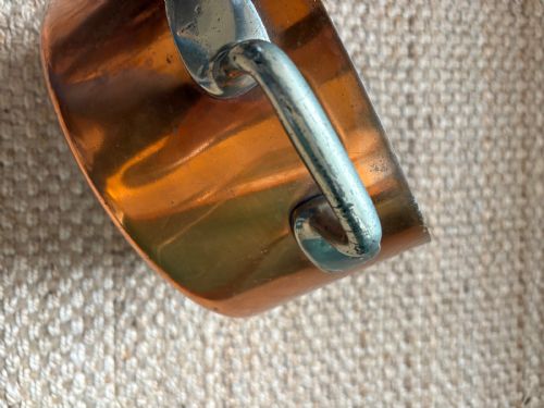 A LARGE ELKINGTON AND CO COPPER PAN NICKEL HANDLES C1900 26CM DIAMETER - ADDITIONAL PHOTO 3