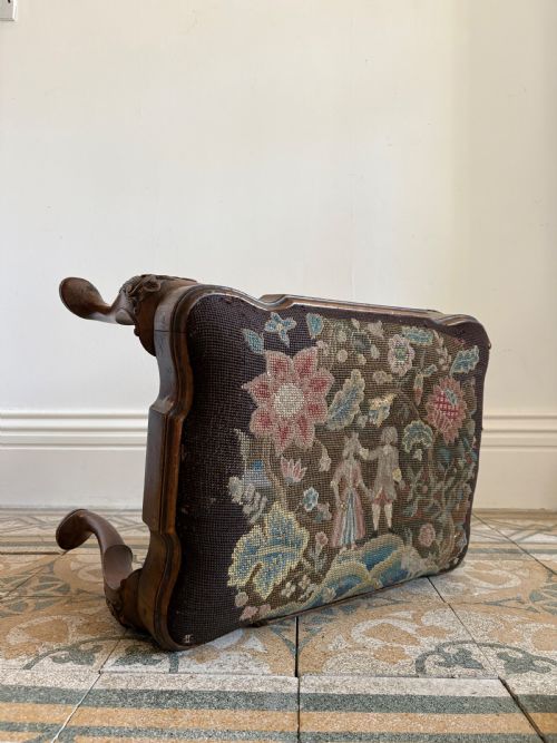 A 19THC QUEEN ANNE STYLE WALNUT DRESSING OR FOOTSTOOL WITH TAPESTRY SEAT AND CABRIOLE LEGS - ADDITIONAL PHOTO 8