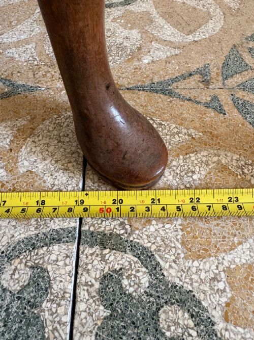 A 19THC QUEEN ANNE STYLE WALNUT DRESSING OR FOOTSTOOL WITH TAPESTRY SEAT AND CABRIOLE LEGS - ADDITIONAL PHOTO 12