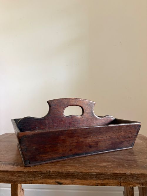 A WELSH GEORGIAN OAK BUTLERS CUTLERY TRAY C1800 CANTED SIDES DOVETAIL JOINTS 36CM - ADDITIONAL PHOTO 2